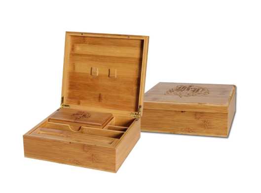 Black Leaf Skull Stoner Box II aus Bambus